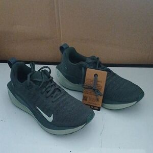 Womens sz 8.5 Nike Reactx Infinity